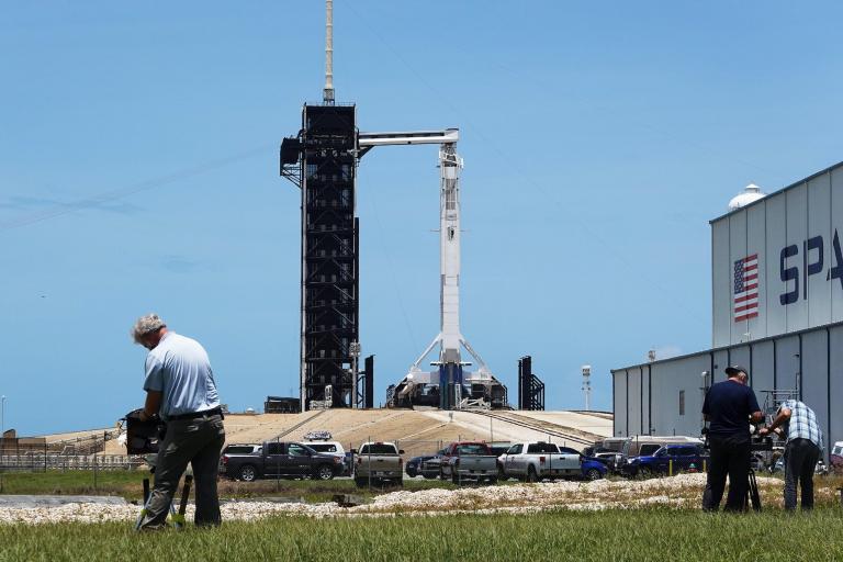 SpaceX launch – live: Nasa to attempt mission today as rocket liftoff threatened by weather again