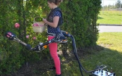 Robot arm that can paint and play badminton built by Canadian university