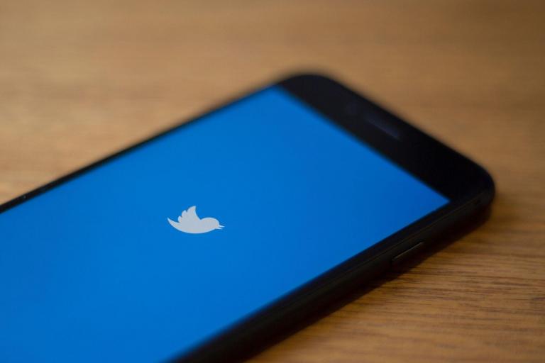 Twitter asks users to actually read an article before sharing it