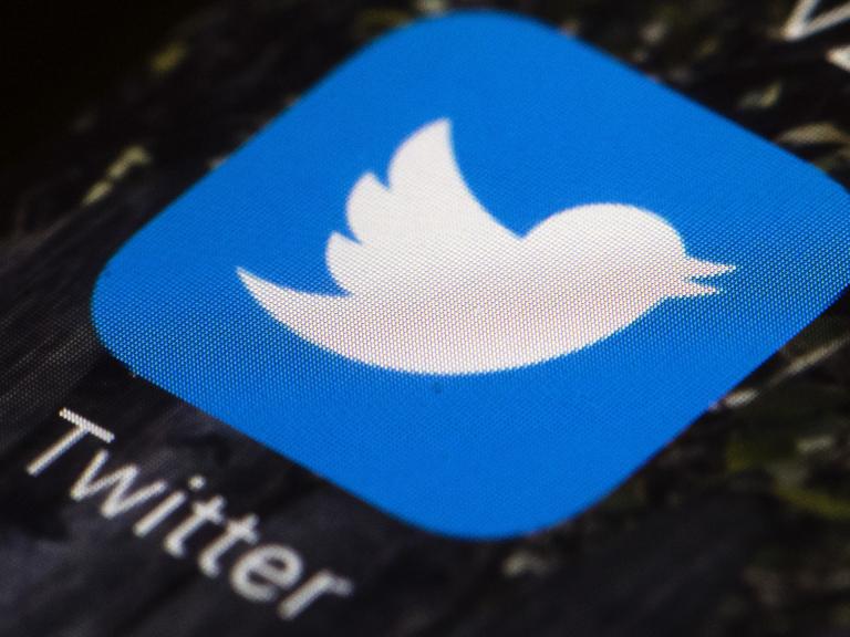 Twitter adds feature allowing users to tweet with their voice from iPhone