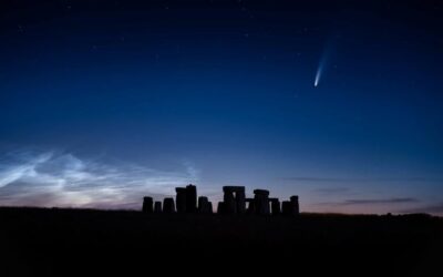 Neowise Comet seen over Stonehenge in stunning new image