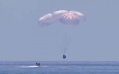 SpaceX return: Trump, Nasa and astronauts celebrate as Crew Dragon successfully completes splashdown on Earth