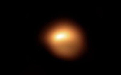 Betelgeuse: Famous star is smaller and much closer than we thought, astronomers say